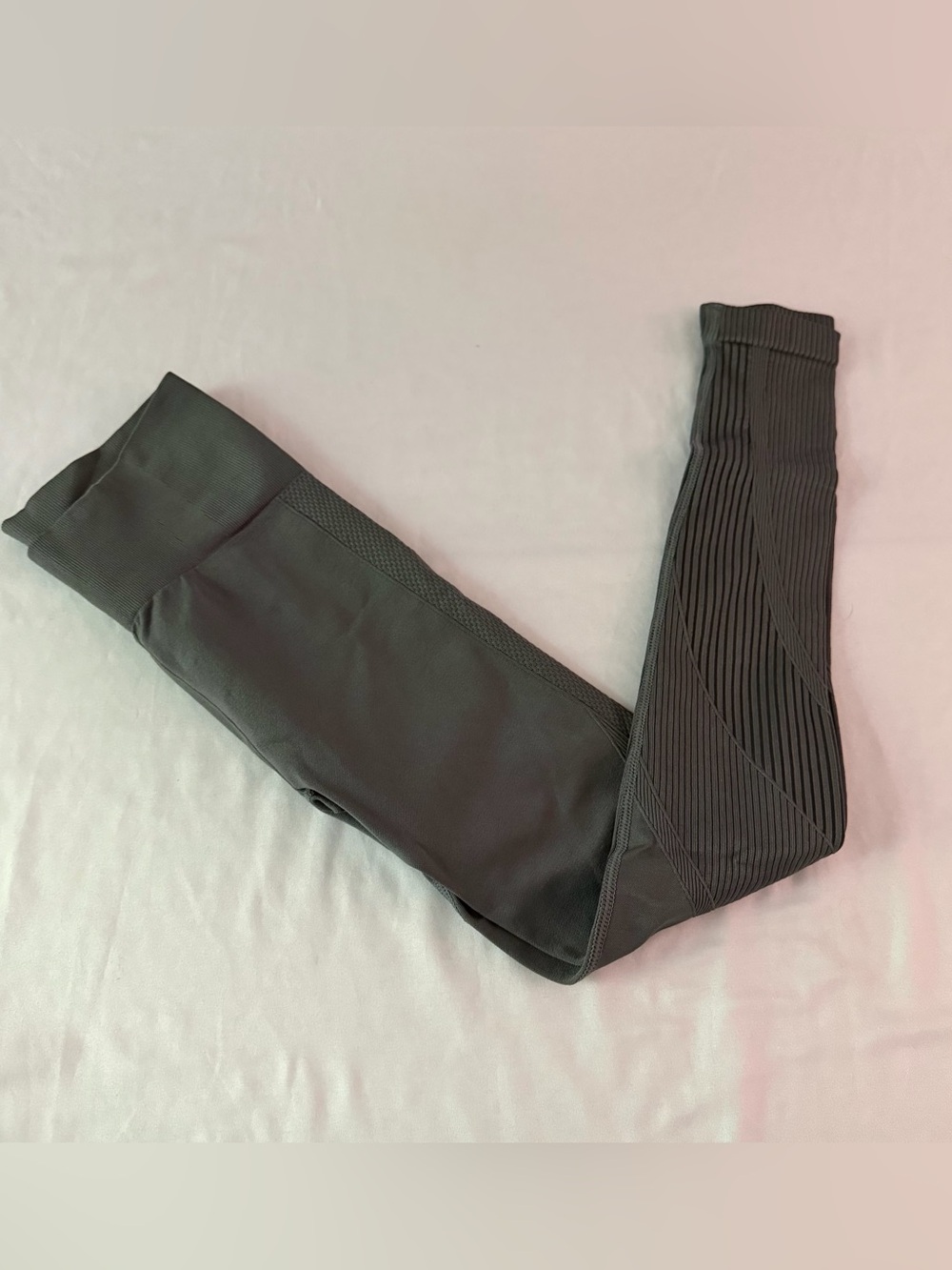Zyia Active Gray Ribbed Crop Leggings High Rise Compression XS 24” Inseam